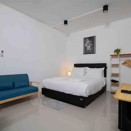 Laewan Guesthouse Baan Tai Zewnętrze zdjęcie