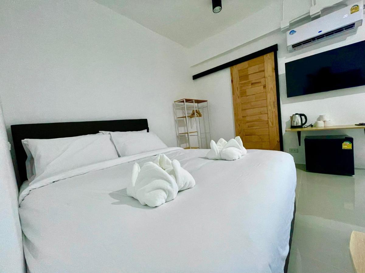 Laewan Guesthouse Baan Tai Zewnętrze zdjęcie