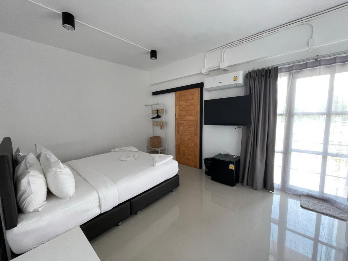 Laewan Guesthouse Baan Tai Zewnętrze zdjęcie