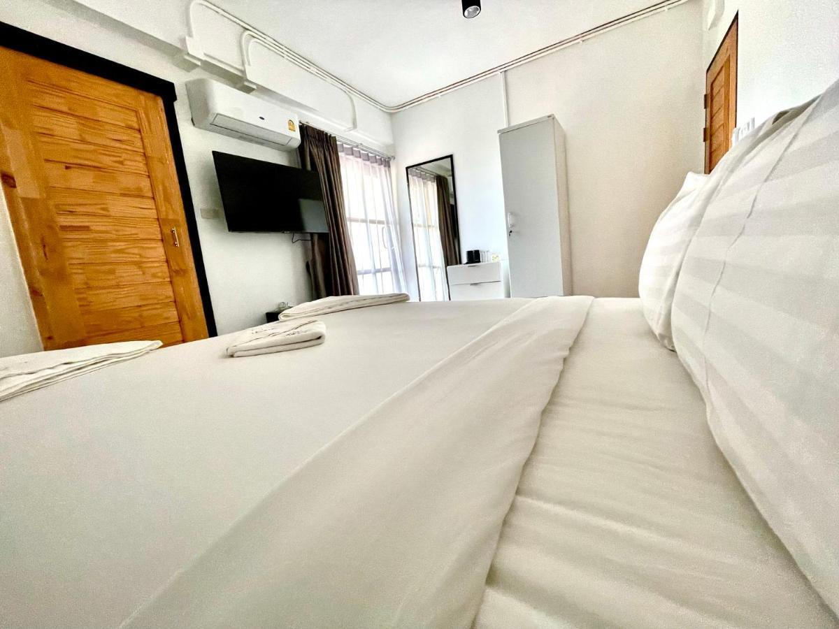 Laewan Guesthouse Baan Tai Zewnętrze zdjęcie