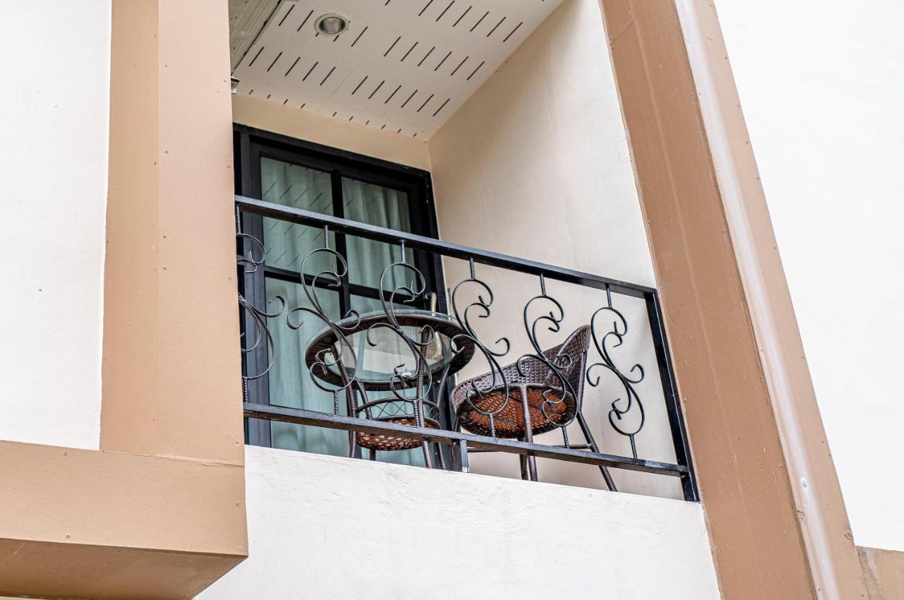 Laewan Guesthouse Baan Tai Zewnętrze zdjęcie