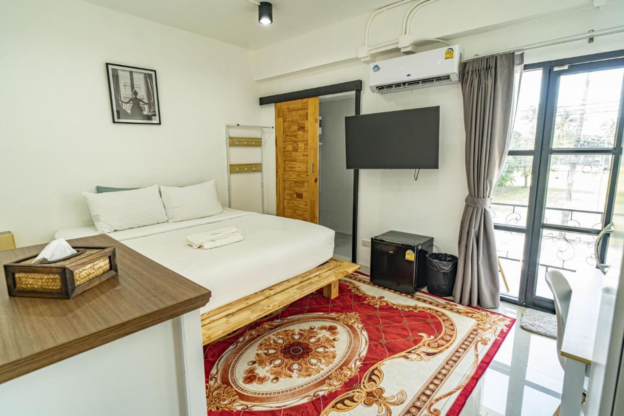 Laewan Guesthouse Baan Tai Zewnętrze zdjęcie